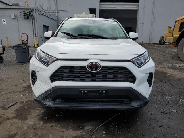 JTMP1RFV7LD057229 - 2020 TOYOTA RAV4 XLE WHITE photo 5