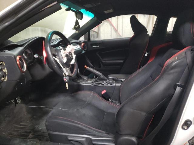 JF1ZNAA12D2723712 - 2013 TOYOTA SCION FR-S WHITE photo 7