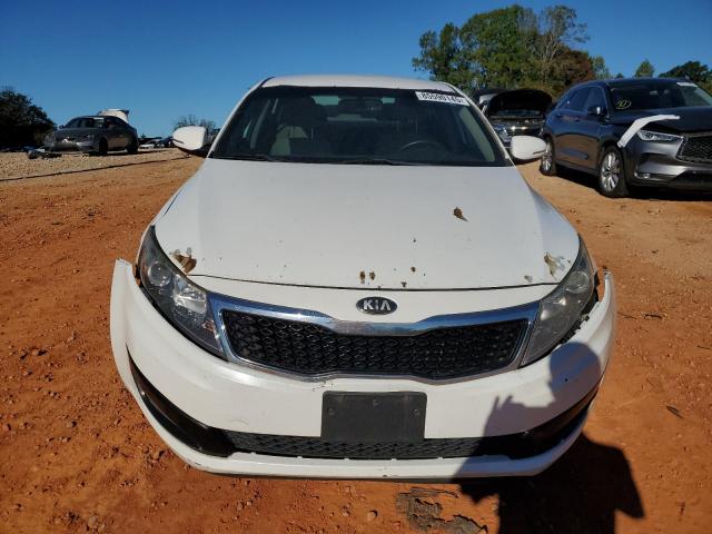 5XXGM4A70DG242765 - 2013 KIA OPTIMA LX Weiß Foto 5
