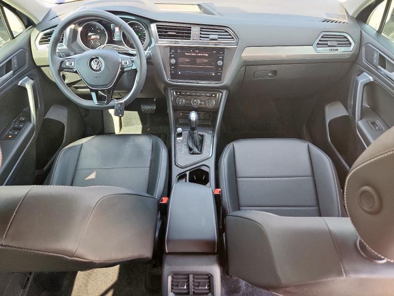 3VV3B7AX1MM021665 - 2021 VOLKSWAGEN TIGUAN SE Bleu photo 8