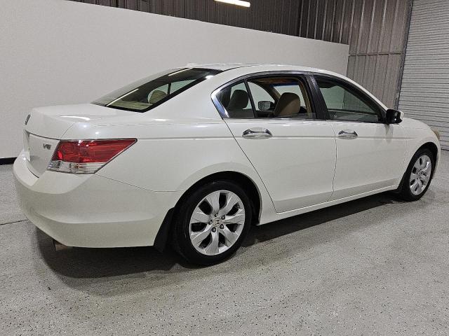 1HGCP36898A041712 - 2008 HONDA ACCORD EXL WHITE photo 3