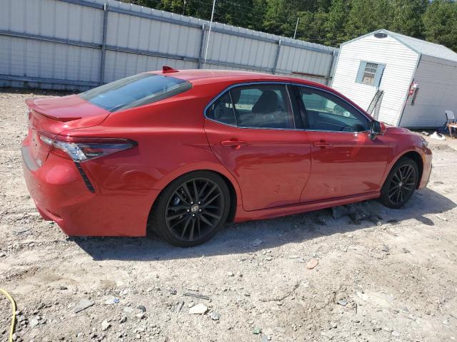 4T1K31AK9PU055647 - 2023 TOYOTA CAMRY XSE RED photo 3