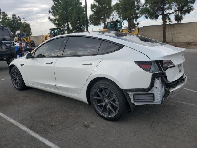 5YJ3E1EA2MF006332 - 2021 TESLA MODEL 3 WHITE photo 2