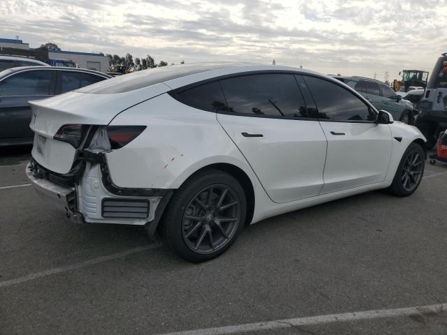 5YJ3E1EA2MF006332 - 2021 TESLA MODEL 3 WHITE photo 3