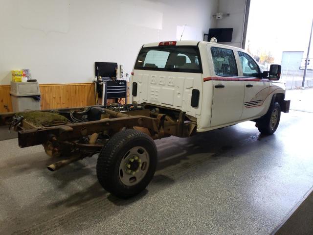 1GB1KUEGXFF652291 - 2015 CHEVROLET SILVERADO K2500 HEAVY DUTY WHITE photo 3