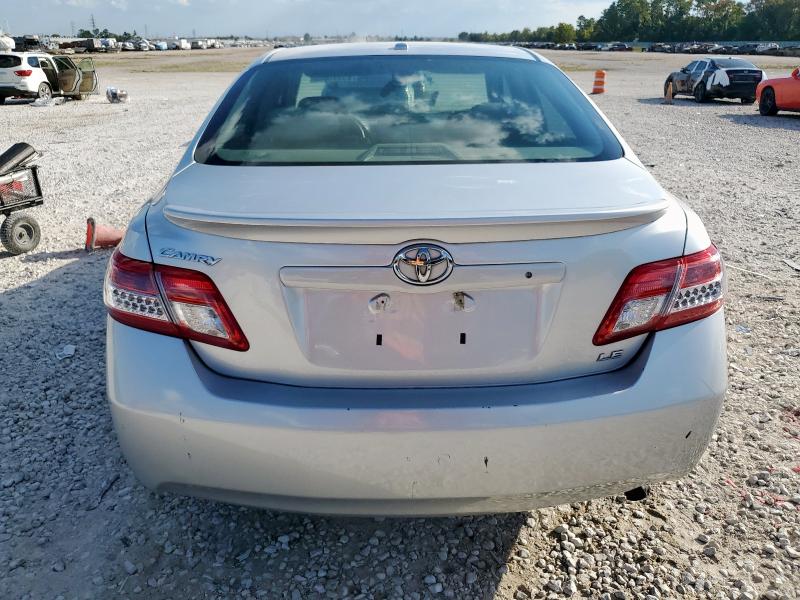 4T1BF3EK4BU645843 - 2011 TOYOTA CAMRY BASE SILVER photo 6