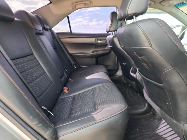 4T1BF1FK2FU059618 - 2015 TOYOTA CAMRY LE Gümüş foto 10