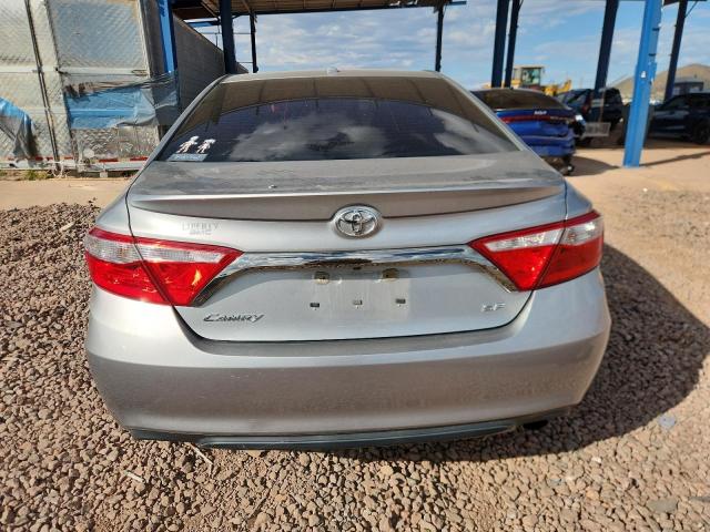 4T1BF1FK2FU059618 - 2015 TOYOTA CAMRY LE Gümüş foto 6