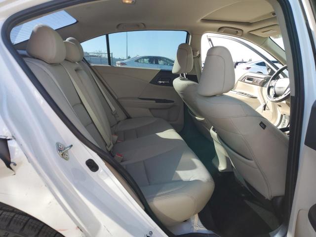 1HGCR3F90GA035931 - 2016 HONDA ACCORD TOURING WHITE photo 10