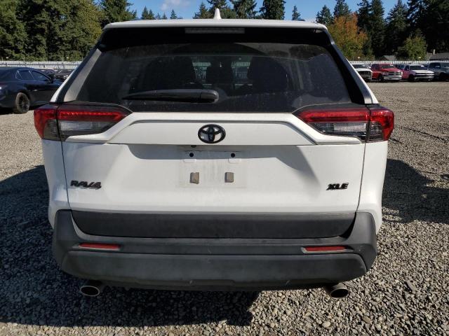 2T3W1RFV0MW167233 - 2021 TOYOTA RAV4 XLE WHITE photo 6