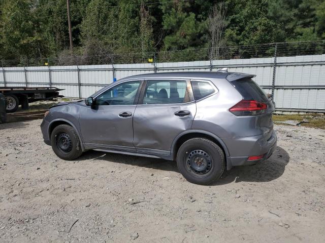 KNMAT2MV0JP502870 - 2018 NISSAN ROGUE S Մոխրագույն լուսանկար 2