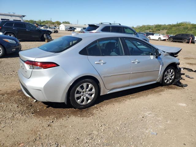 5YFEPMAE6MP160317 - 2021 TOYOTA COROLLA LE 银色 照片 3