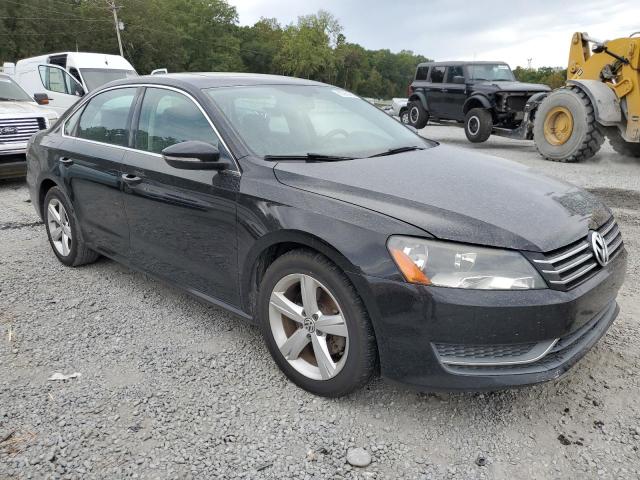 1VWBP7A30CC025180 - 2012 VOLKSWAGEN PASSAT SE أسود صورة 4
