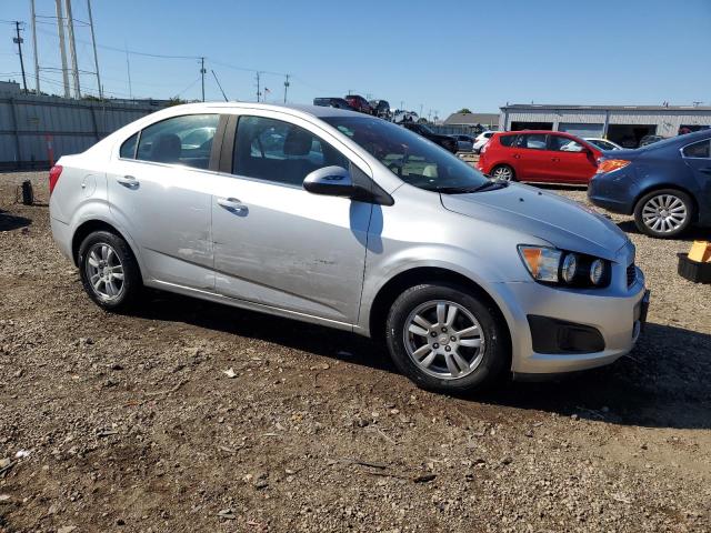 1G1JC5SH2F4160919 - 2015 CHEVROLET SONIC LT 银色 照片 4