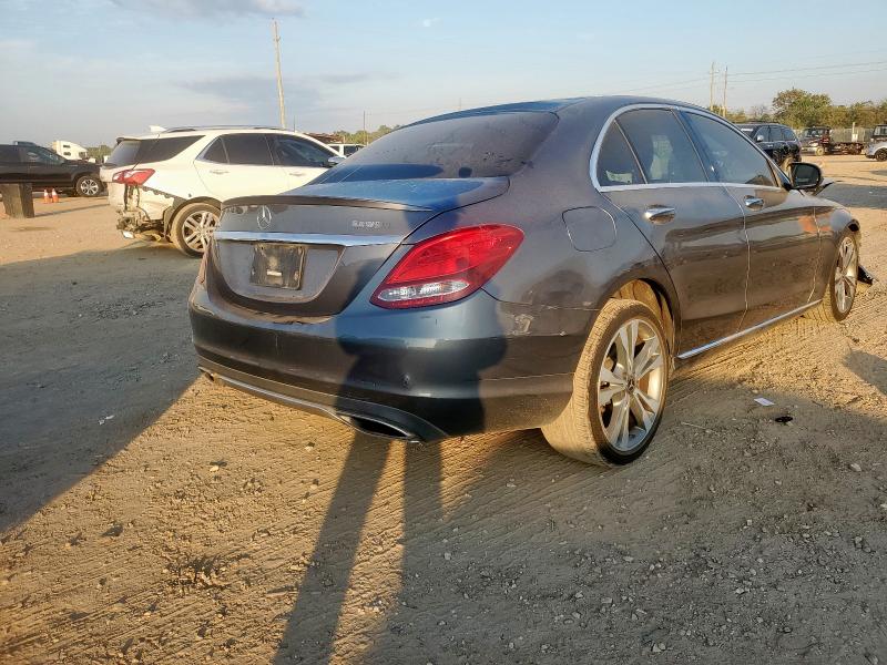WDDWF4JB1JR337635 - 2018 MERCEDES-BENZ C 300 GRAY photo 3