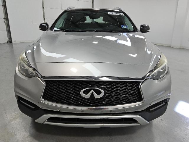 SJKCH5CR6HA026022 - 2017 INFINITI QX30 BASE SILVER photo 5
