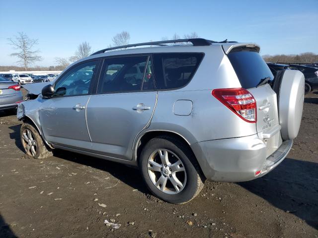 2T3BF4DV6BW097000 - 2011 TOYOTA RAV4 SILVER photo 2