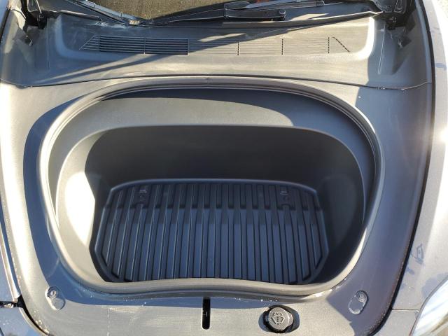 5YJ3E1EB4SF898010 - 2025 TESLA MODEL 3 Белый фото 11