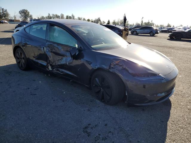 5YJ3E1EB4SF898010 - 2025 TESLA MODEL 3 Белый фото 4