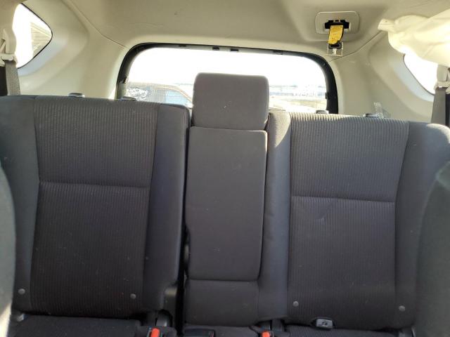 JTMBFREV7GJ078375 - 2016 TOYOTA RAV4 LE WHITE photo 10