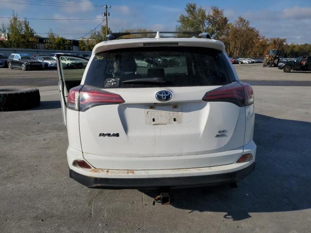 JTMBFREV7GJ078375 - 2016 TOYOTA RAV4 LE WHITE photo 6