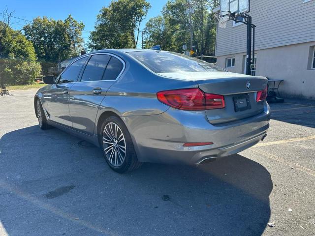 WBAJE5C55JWA94644 - 2018 BMW 540 I SILVER photo 2