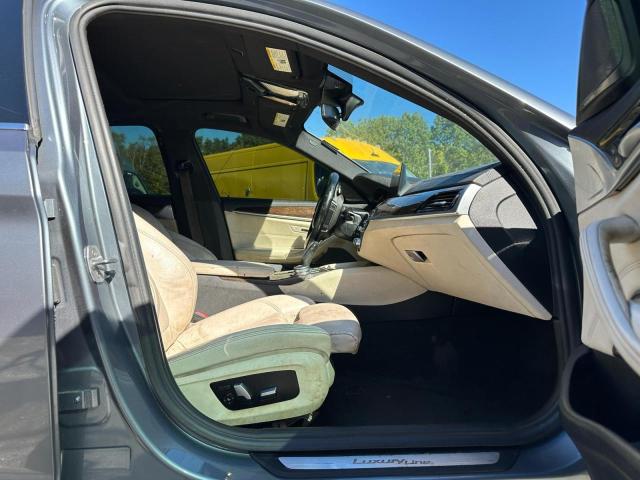 WBAJE5C55JWA94644 - 2018 BMW 540 I SILVER photo 8