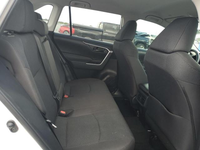 2T3H1RFV8RW325964 - 2024 TOYOTA RAV4 LE 白色 照片 11