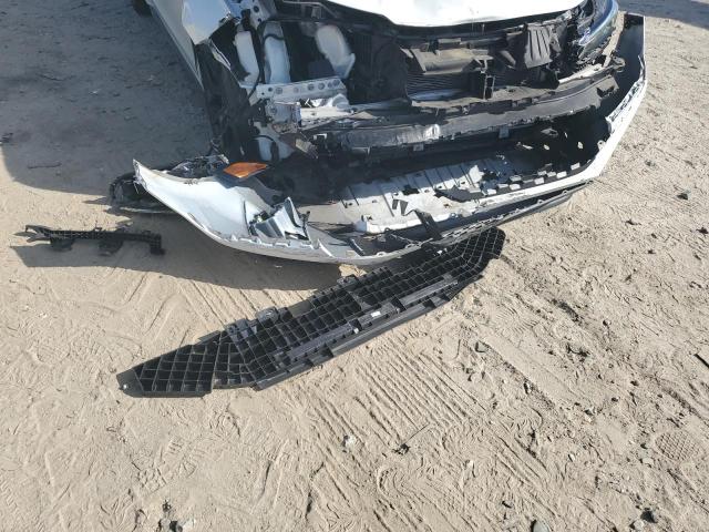 19XFL2H85NE019598 - 2022 HONDA CIVIC SPORT WHITE photo 12