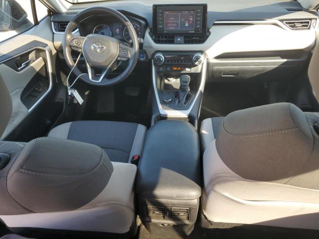 2T3RWRFV3LW068354 - 2020 TOYOTA RAV4 XLE ნაცრისფერი ფოტო 8