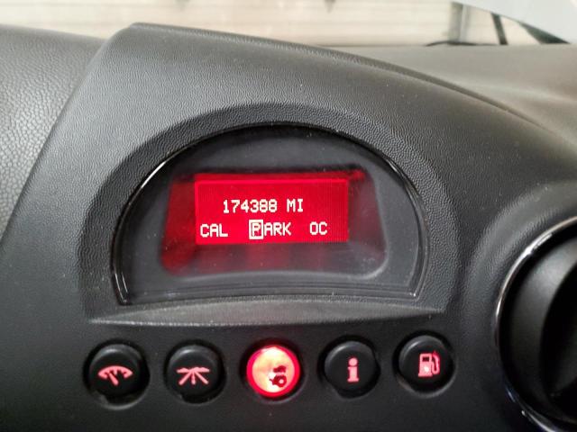 2G2WS522X41101318 - 2004 PONTIAC GRAND PRIX GT2 ვერცხლისფერი ფოტო 9