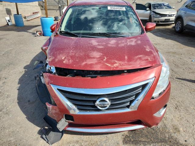 3N1CN7AP4JL883238 - 2018 NISSAN VERSA S RED photo 5