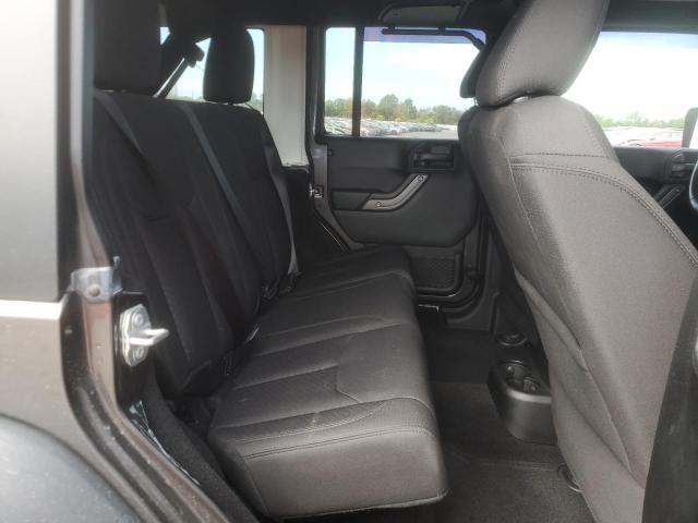 1C4BJWDG7HL664385 - 2017 JEEP WRANGLER UNLIMITED SPORT GRAY photo 11