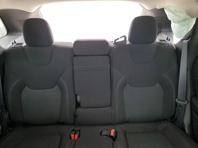 1C4PJLCB6KD246993 - 2019 JEEP CHEROKEE LATITUDE Silber Foto 10