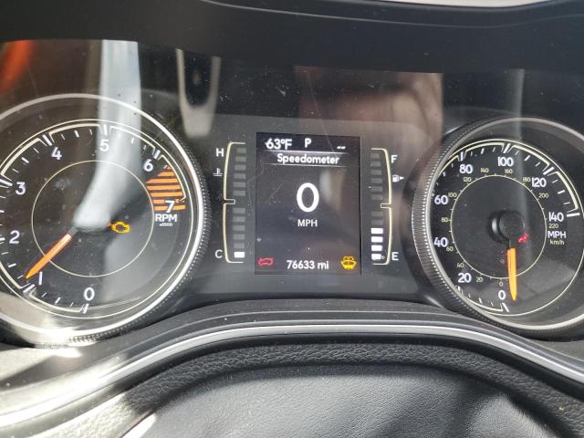 1C4PJLCB6KD246993 - 2019 JEEP CHEROKEE LATITUDE Silber Foto 9