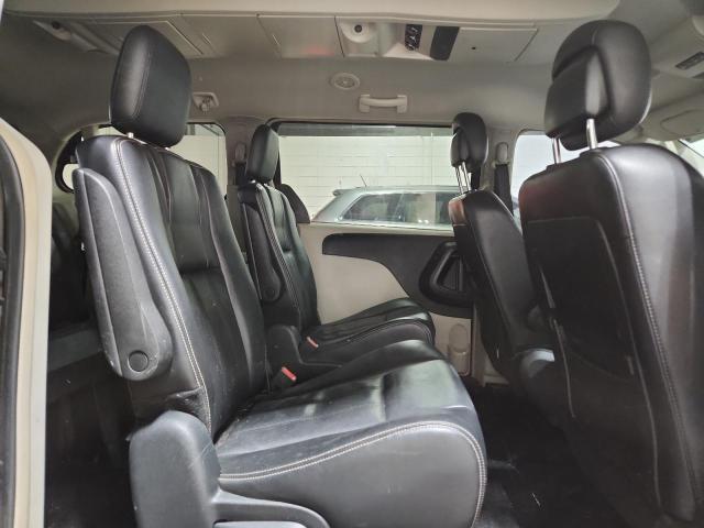 2C4RC1BG4ER394369 - 2014 CHRYSLER TOWN & COU TOURING BLACK photo 11