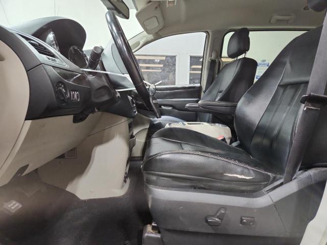 2C4RC1BG4ER394369 - 2014 CHRYSLER TOWN & COU TOURING BLACK photo 7