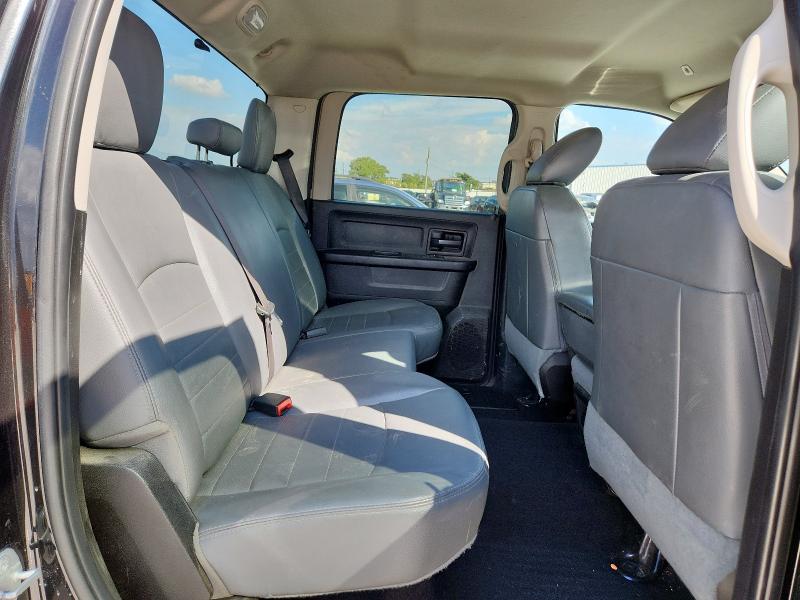 3C6UR4CLXJG363396 - 2018 RAM 2500 ST Սև լուսանկար 10