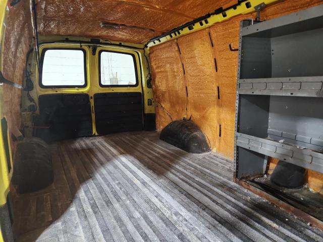 1GCZGUCG2B1113125 - 2011 CHEVROLET EXPRESS G3 YELLOW photo 10