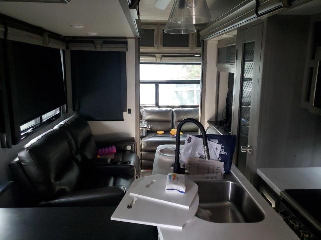 4YDF38522M4701788 - 2021 KEYSTONE MONTANA WHITE photo 6