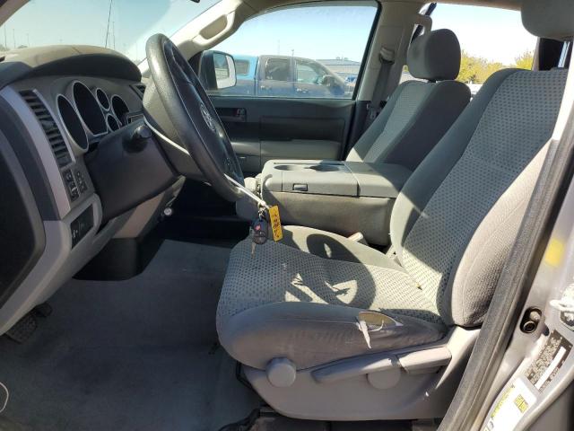 5TFRM5F1XAX019804 - 2010 TOYOTA TUNDRA DOUBLE CAB SR5 SILVER photo 7