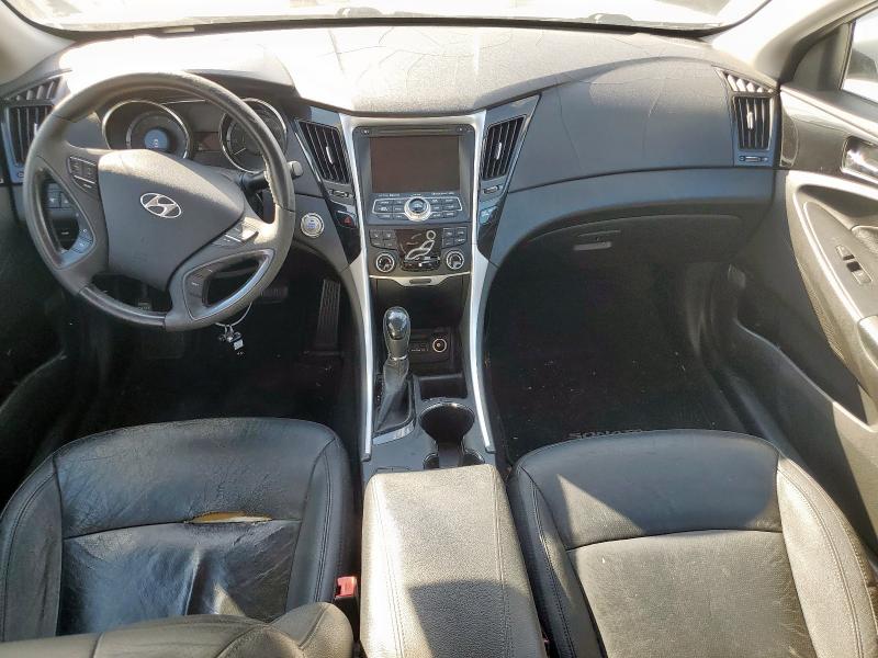 5NPEC4AC0CH371809 - 2012 HYUNDAI SONATA SE SILVER photo 8