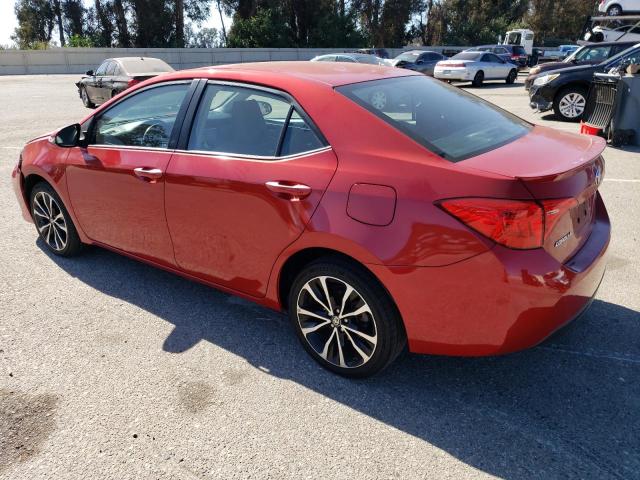 5YFBURHE9JP784882 - 2018 TOYOTA COROLLA L Qırmızı foto 2