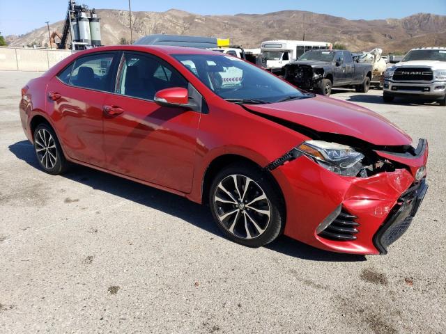 5YFBURHE9JP784882 - 2018 TOYOTA COROLLA L Qırmızı foto 4