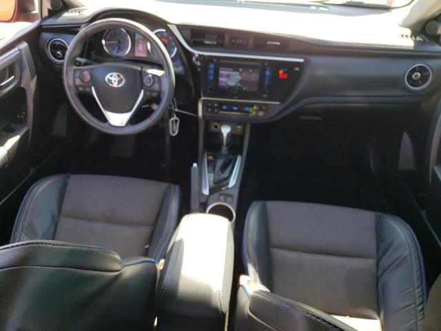 5YFBURHE9JP784882 - 2018 TOYOTA COROLLA L Qırmızı foto 8