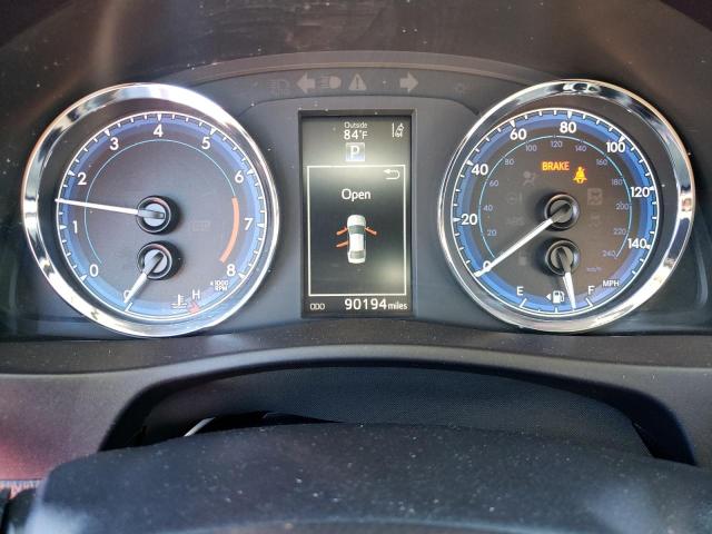 5YFBURHE9JP784882 - 2018 TOYOTA COROLLA L Qırmızı foto 9