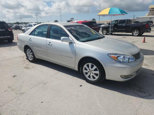 4T1BE32KX4U886073 - 2004 TOYOTA CAMRY LE SILVER photo 4