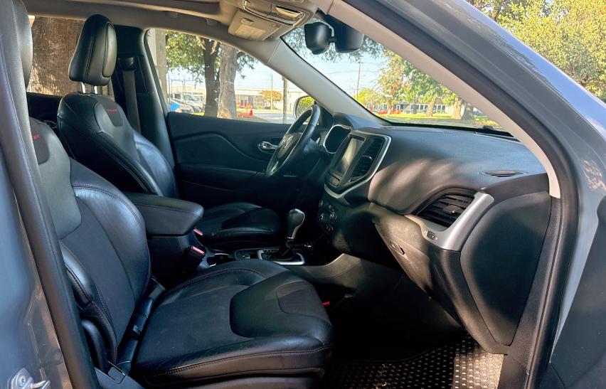 1C4PJMBS3FW528252 - 2015 JEEP CHEROKEE TRAILHAWK GRAY photo 5