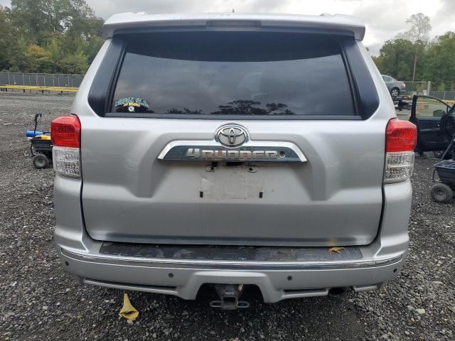JTEBU5JR8A5003543 - 2010 TOYOTA 4RUNNER SR5 银色 照片 6