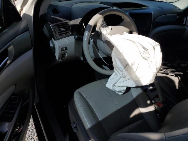 JF2SHAECXBH746651 - 2011 SUBARU FORESTER LIMITED WHITE photo 8